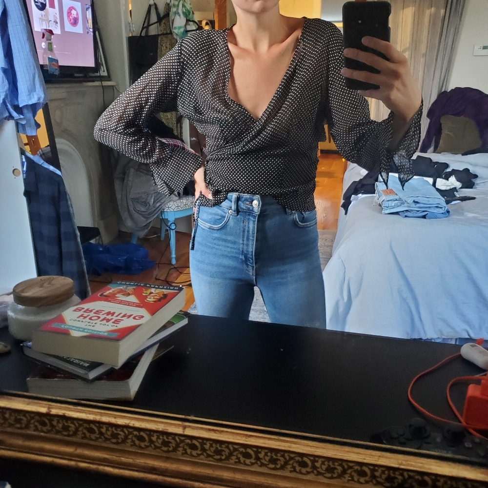 90s Sheer Wrap Top - Picture 5 of 5